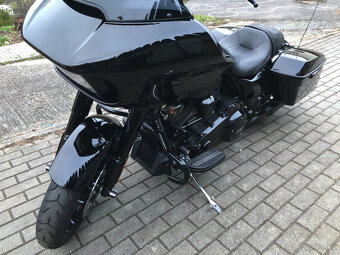 Harley-Davidson Road Glide 2022 - 17