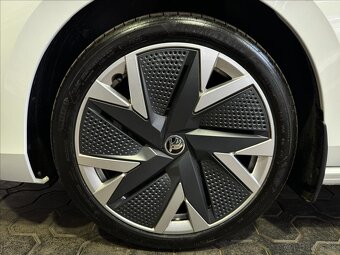 Škoda Superb 2.0TDI 142kW 4x4 Pano R19 - 17
