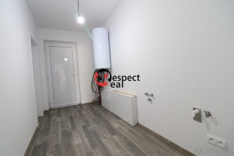 Veľkometrážny rodinný dom s dvojgarážou na kľúč - 17