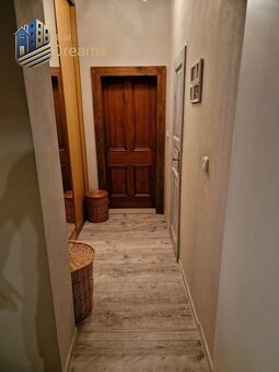 Krásny rodinný dom s rozľahlým pozemkom - 17