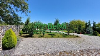 Na predaj rodinné sídlo neďaleko Piešťan ID 201-12-LUGUE - 17