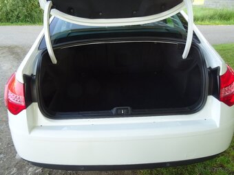 Citroën C5 1,8i 92kW 2x kola, nová STK, pěkná výbava - 17
