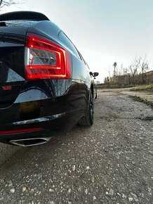 Škoda Octavia Combi 2.0 TSI RS DSG 162KW - 17