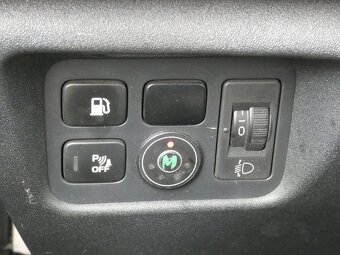 Citroën C4 Picasso 1.8 CNG originál - 17