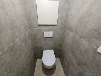 Priestranný, zrekonštruovaný 3 izbový byt 95 m2 plus 3 x log - 17