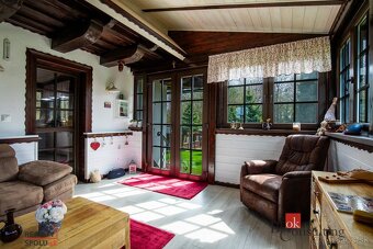 Elegantná vidiecka rezidencia s nádychom luxusu priamo v prí - 17