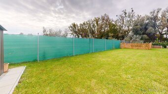 NA PREDAJ Moderný 4-izbový rodinný dom v tichej lokalite - 17