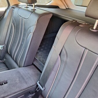 BMW Rad 5 Touring 520d xDrive A/T Sport Line TOP CENA - 17
