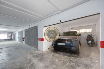 Apartmán 4+kk s balkónom a bazénom Torrevieja-Playa del Aceq - 17