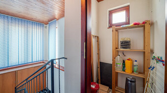 Trojpodlažná polyfunkčná budova v úplnom centre Šamorína na  - 17