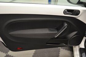 Volkswagen New Beetle 2.0 TDI Design - 17