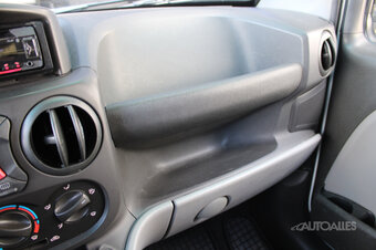 Fiat Doblo Cargo 1,3 JTD 55 kW SX - 17