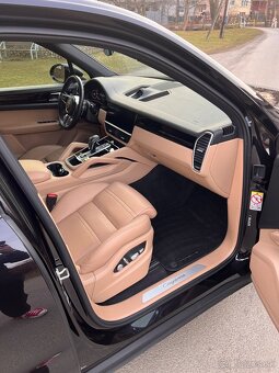 Porsche Cayenne E-Hybrid 4x4 - 17