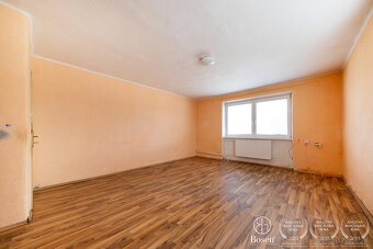 BOSEN | Zateplený dom s novou strechou, 7 árov, altánok. - 17