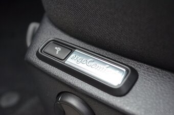 VOLKSWAGEN PASSAT 2.0 TDI 2022 DSG VIRTUAL KAMERA odp. DPH - 17