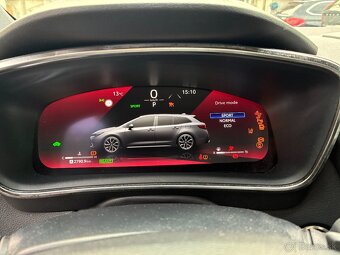 Toyota Corolla Hybrid 2.0 r.v.2024/3 e-CVT 112 kW EXECUTIVE - 17