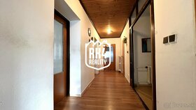 RK4 REALITY - NA PREDAJ - Poschodový rodinný dom s veľkým po - 17