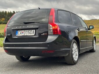 VOLVO V50 2.0D diesel 100kw kombi - 17