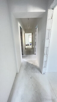 PREDÁM novovstavbu RD Čaňa v štádiu holodomu - 17