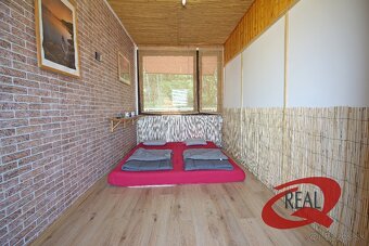 PRIESTRANNÝ HAUSBÓT NA VÝBORNOM MIESTE - 17
