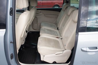 Volkswagen Sharan 2.0 TDI DSG, 103kW (2014)  5 miestne - 17