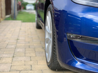 Tesla Model 3 Long Range AWD 340kW 80tis km (záruka 04/2027) - 17