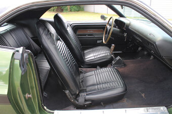 1970 Dodge Challenger R/T SE 383 V8, manuál - 17
