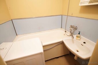 Tehlový 2-izbový byt s loggiou v centre, Šurany – 47,24m2 - 17