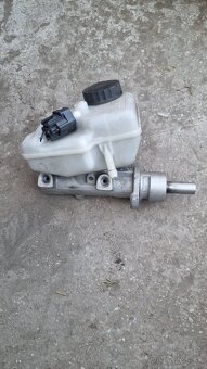 Predam súčiastky na Ford Mondeo mk3 - 17