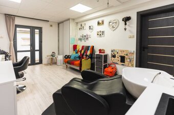 NA PREDAJ dizajnový byt v dome v Seredi, ktorý si ZAMILUJETE - 17