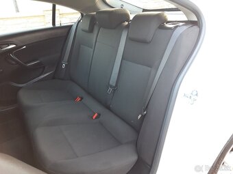 Opel Insignia benzín + plyn - 17