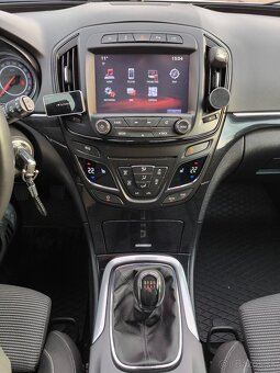 Opel Insignia Sports Tourer - 17