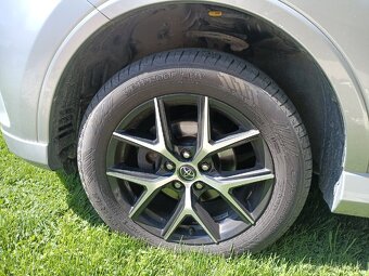 Predám Toyotu RAV4 2.0 Benzín Valvematic - 17
