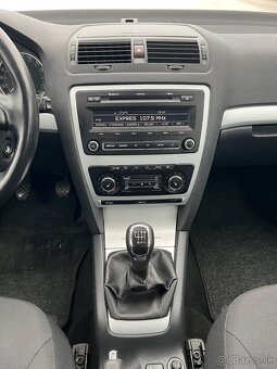 PREDÁM ŠKODA OCTAVIA II FACELIFT 2.0TDi 103kW CFHC dovoz DE - 17