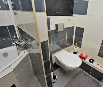 Zľava - 2000€ - 3 izbový byt s balkónom na PREDAJ - 17