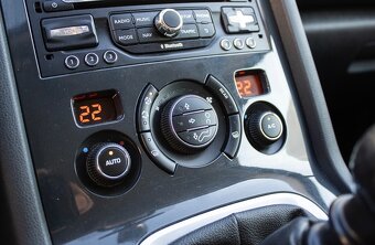 Peugeot 5008 2.0 HDi 110 kW - 17