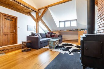 STARÉ MESTO-LETNÁ,veľký podkrovný,3-izbový byt 102 m² - 17