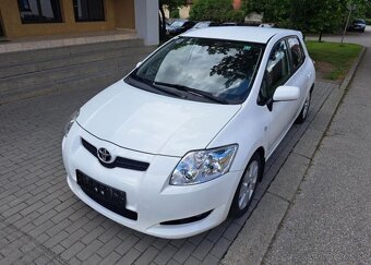 Toyota Auris 1,4 D4-D nafta manuál 66 kw - 17