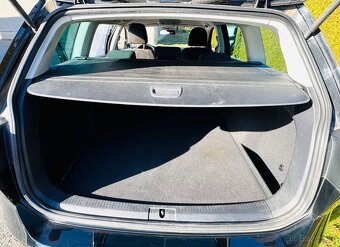 Volkswagen Golf VII 1,6 TDI DSG Variant, AUTOKLIMA, NAVI - 17