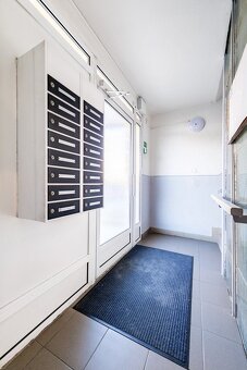 "REZERVOVANÝ" Ponúkam na predaj 3 izbový byt, Dargovských  - 17