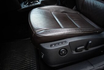 Škoda Superb Combi 2.0 TDI CR 170k L&K 4x4 DSG - 17