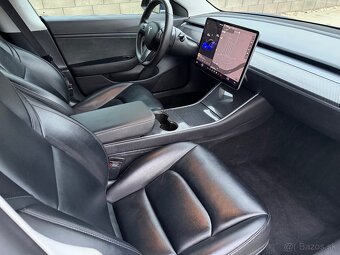 TESLA MODEL 3 LONG RANGE - 17