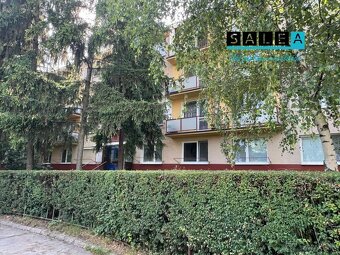 8.mája Šaľa- 1 izbový byt 38 m2 plus mur. pivnica- TOP LOKAL - 17