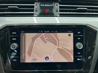 Passat Variant (Combi) 2,0 TDI EVO Business 110kW Top stav - 17