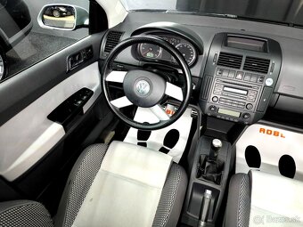 Volkswagen Polo 1.4 16V Cross - 17