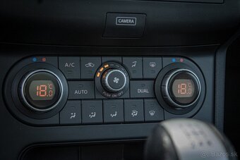 Nissan Qashqai 1.6i Tekna 4x2 (EU5) - 17