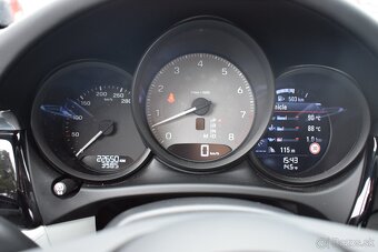 Porsche Macan S - 17
