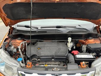 Suzuki Vitara 1.6 Benzín Automat max výbava. - 17
