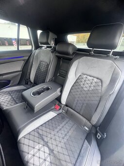 VW GOLF 8 110KW R-LINE / VÝHREV VOLANT / AMBIENT / FULL LED - 17