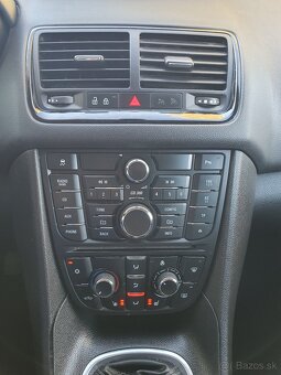 Opel Meriva 1,4 - 16V - 70 kw - M5 - 17